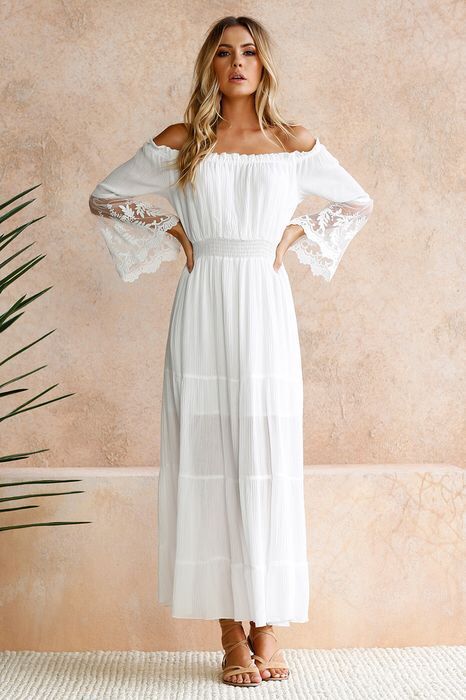 Vestido maxi bordado de hombro descubierto con encaje y mangas acampanadas