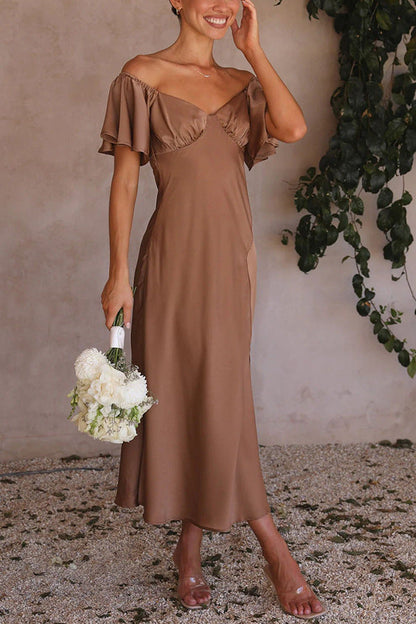 Vestido midi elegante sin hombros con manga volante y abertura lateral