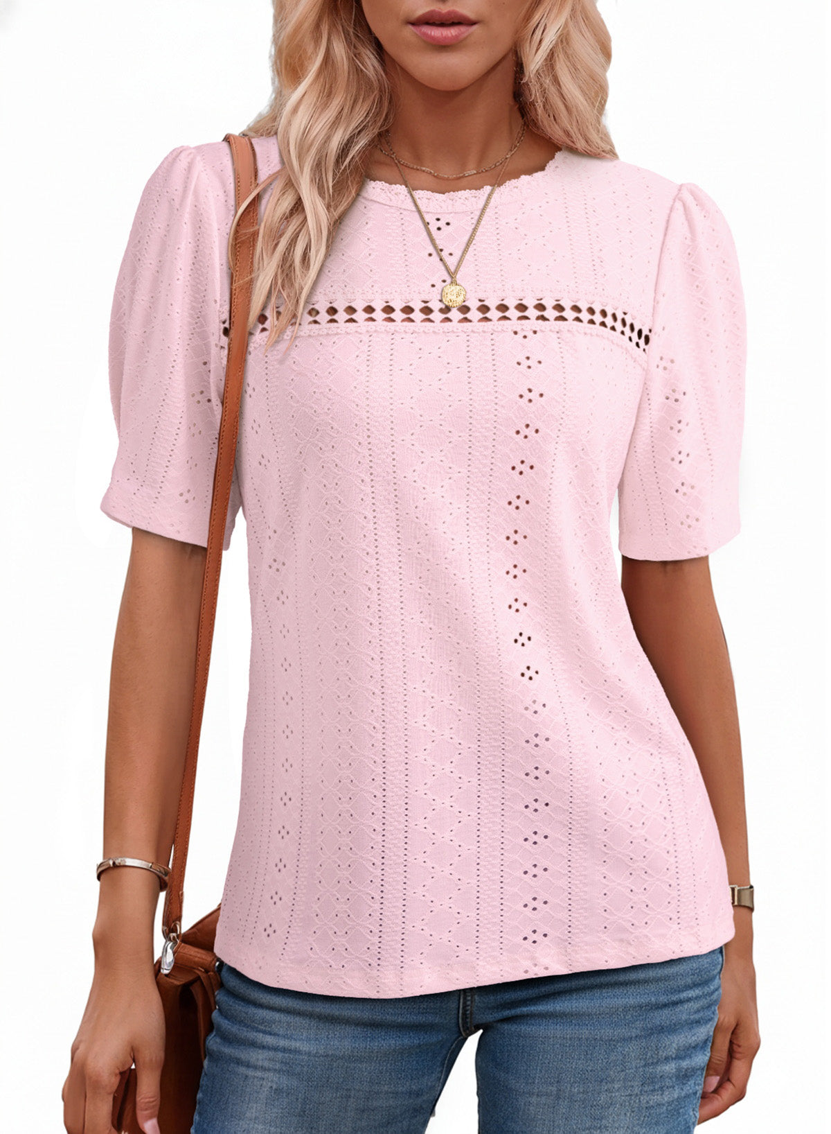 Camiseta de manga corta con cuello redondo y ojales decorativos