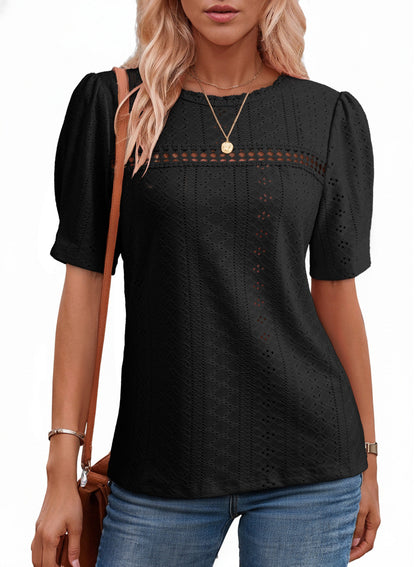 Camiseta de manga corta con cuello redondo y ojales decorativos