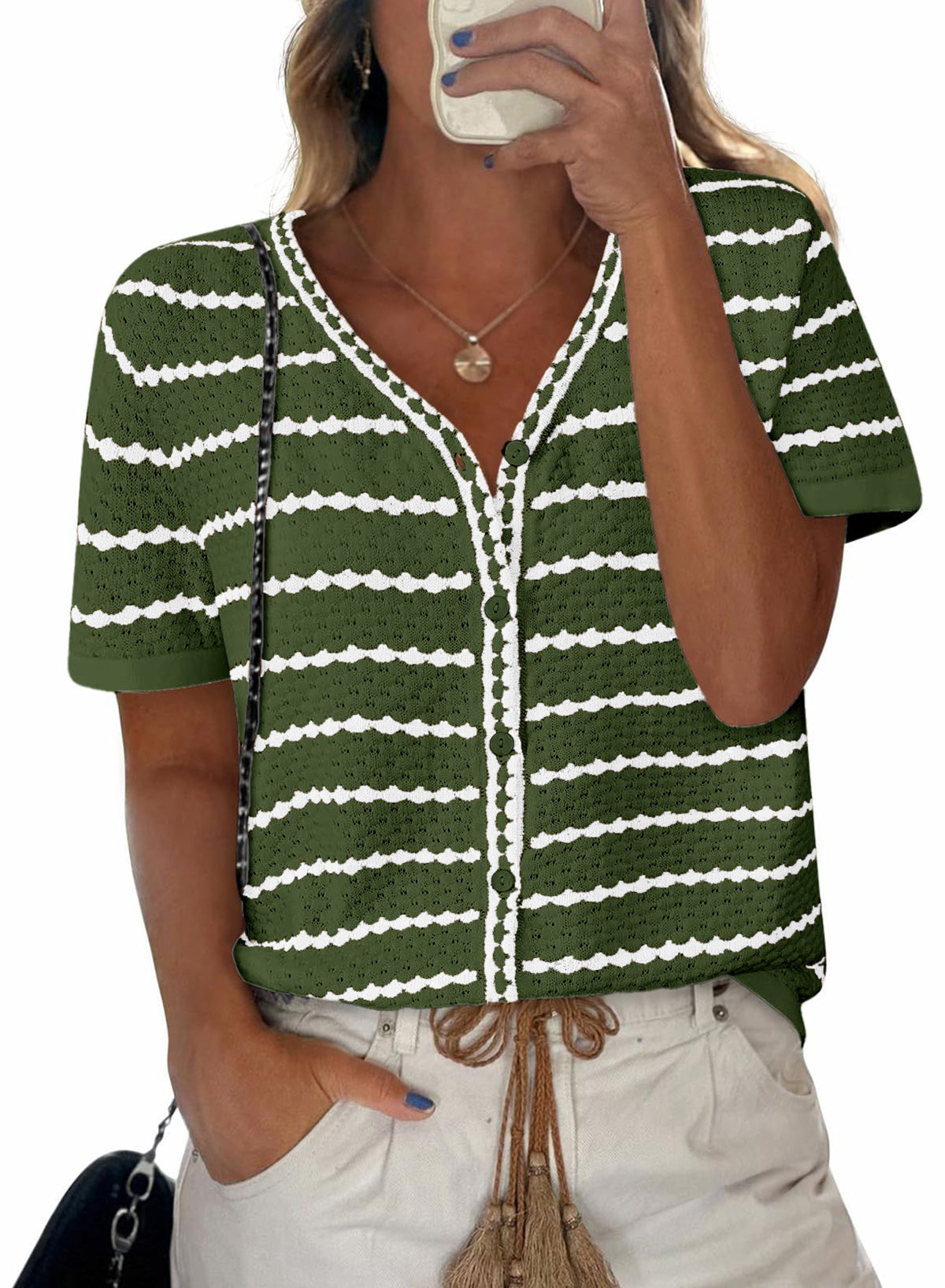 Mujer Suéter de manga corta Primavera-Verano 2025 Tops de punto crochet con escote en V a rayas, con botones, blusas elegantes y casuales