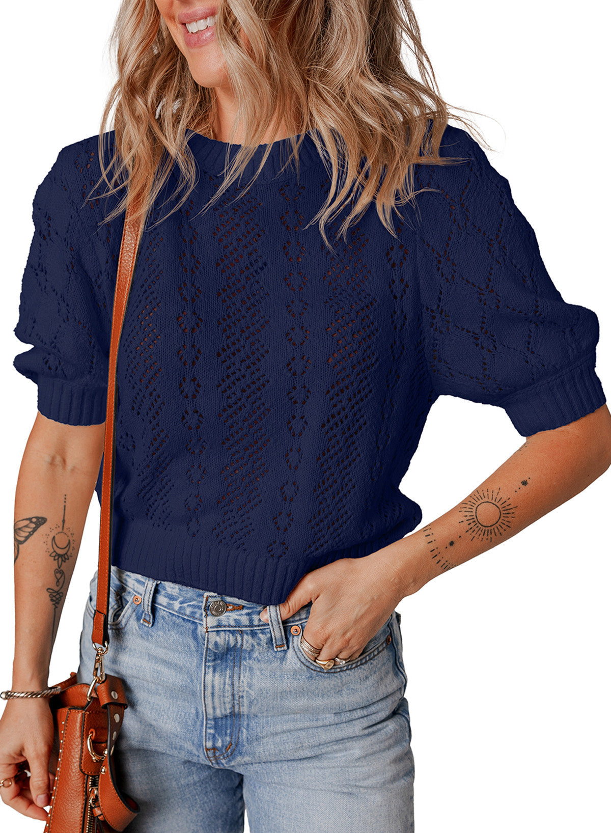 Camiseta tipo suéter hueca