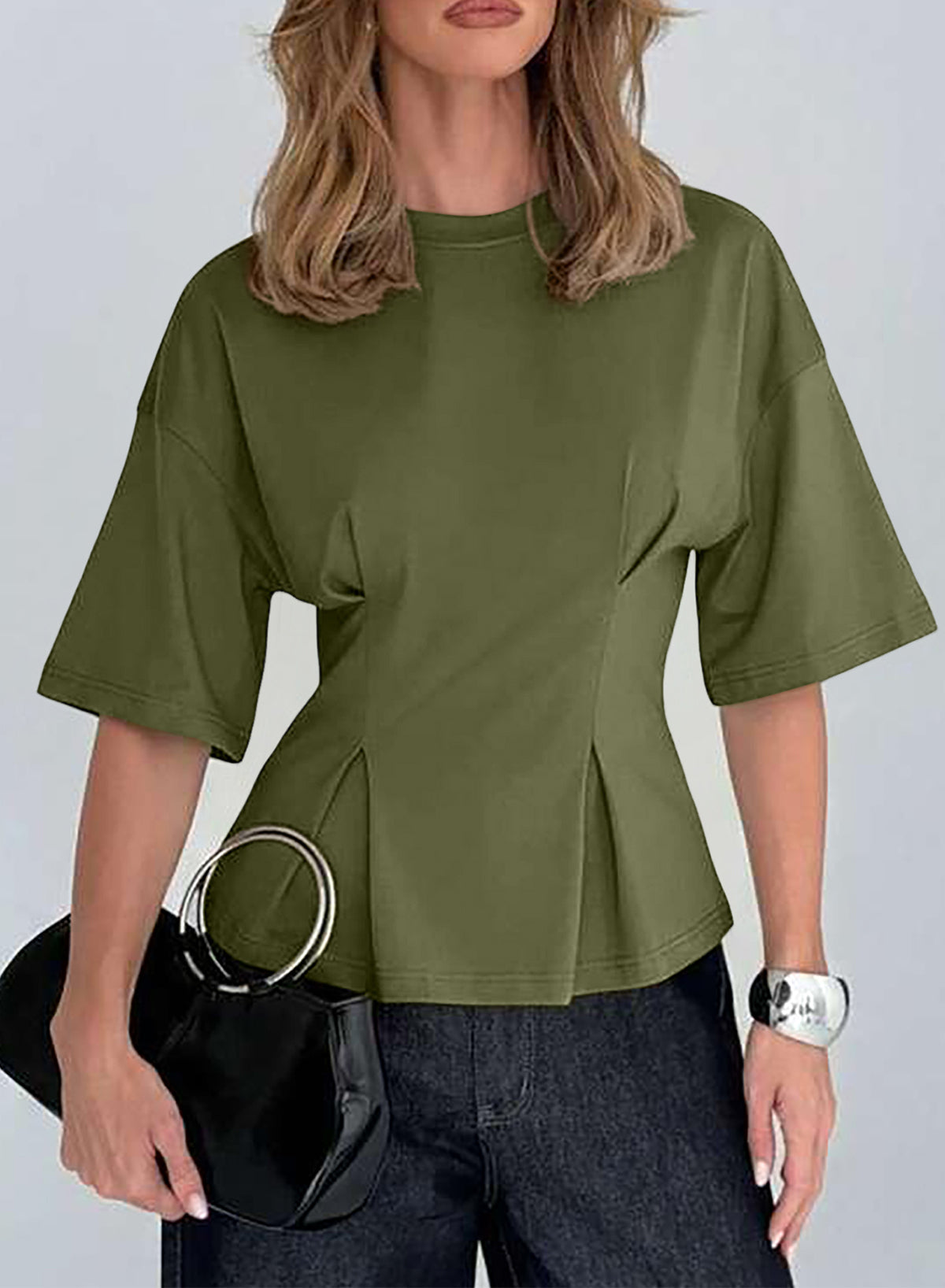 Camiseta tipo peplum con cintura ceñida y mangas 3/4 para uso casual en la oficina