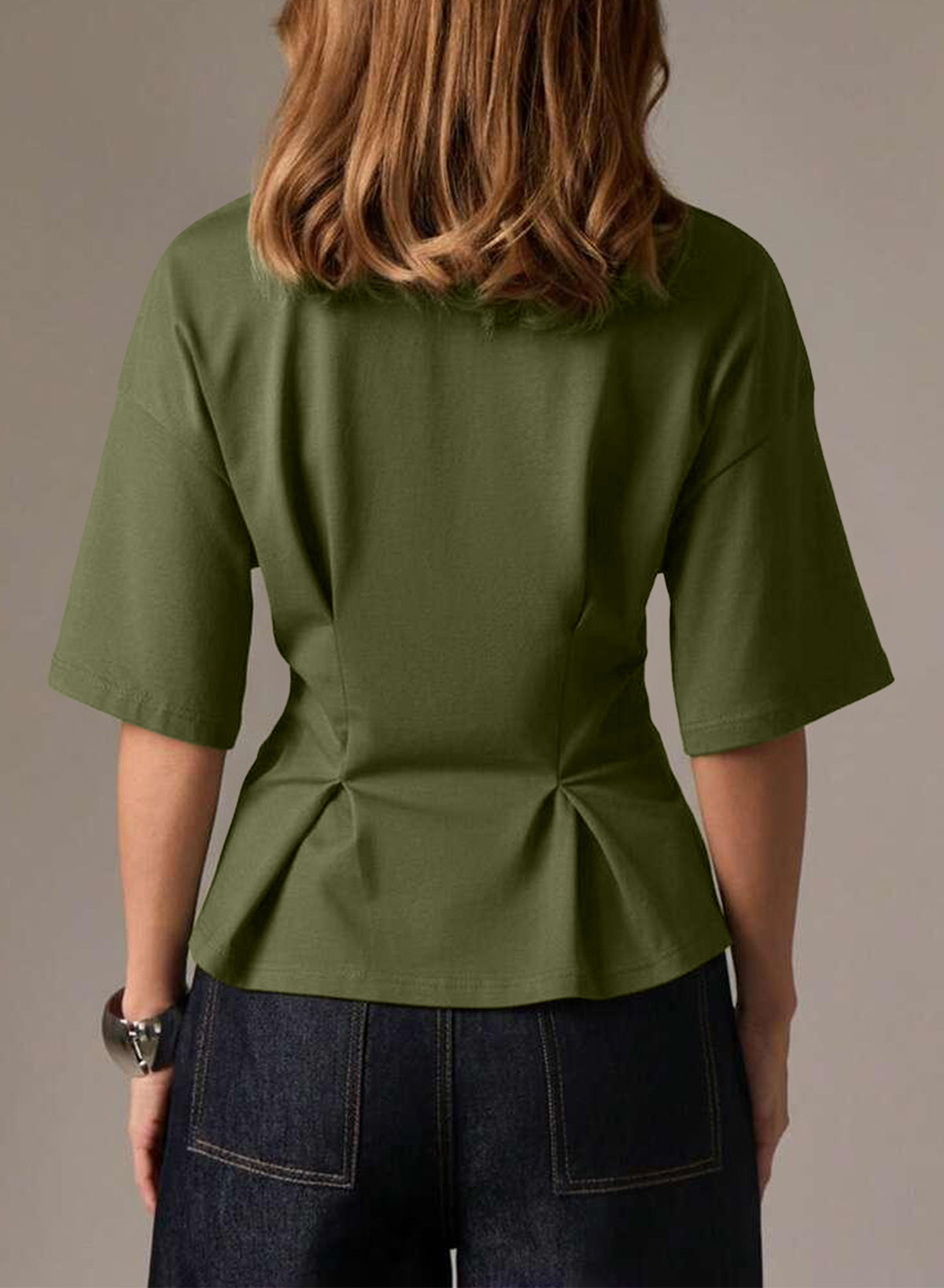 Camiseta tipo peplum con cintura ceñida y mangas 3/4 para uso casual en la oficina