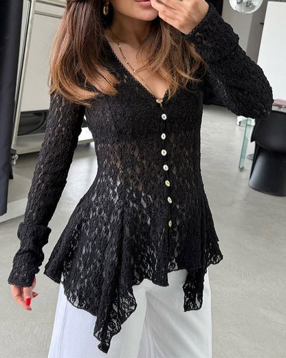 Blusa con escote en V y ribete de encaje, botones frontales, elegante, con dobladillo asimétrico de volantes.