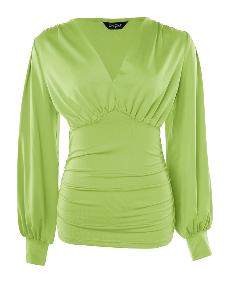 Blusa de escote en V profundo con mangas farol fruncidas, de estilo casual y ajuste entallado