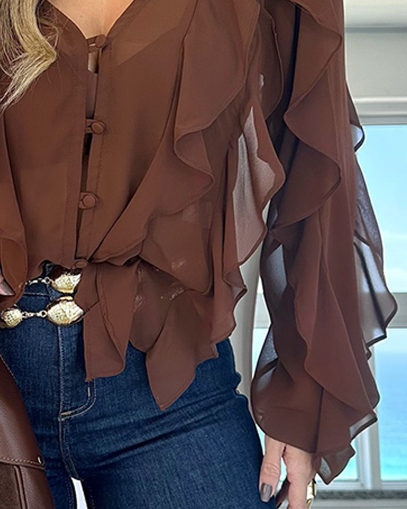 Blusa con escote en V y volantes en los hombros, diseño casual, con botones frontales, manga larga