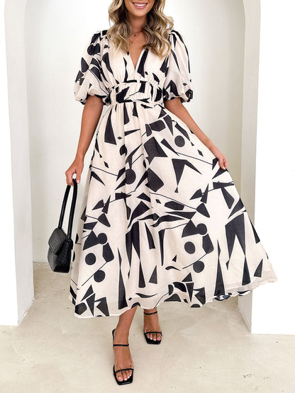 Vestido midi Sakura en beige con estampado geométrico – Elegante sin esfuerzo