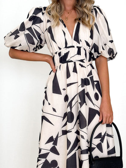 Vestido midi Sakura en beige con estampado geométrico – Elegante sin esfuerzo