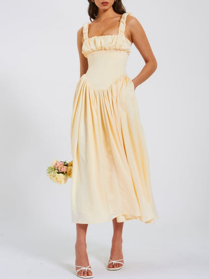 Vestido maxi plisado de tirantes Noreen con mangas abullonadas