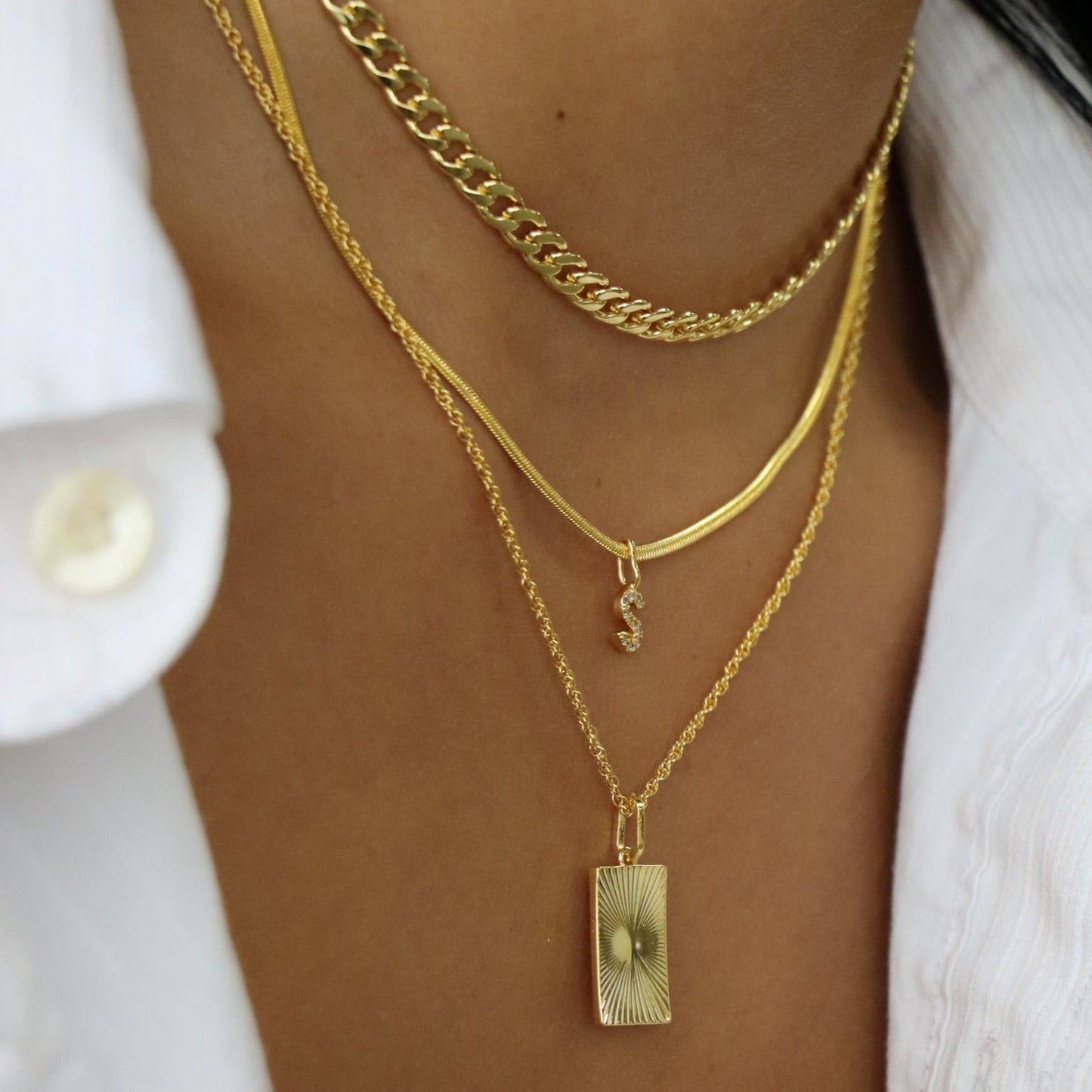 Collar Florencia - Elegancia atemporal en un delicado colgante
