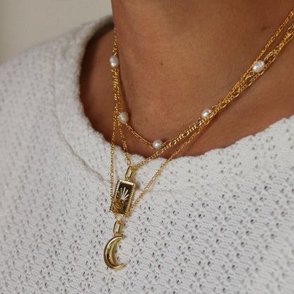 Collar radiante del sol