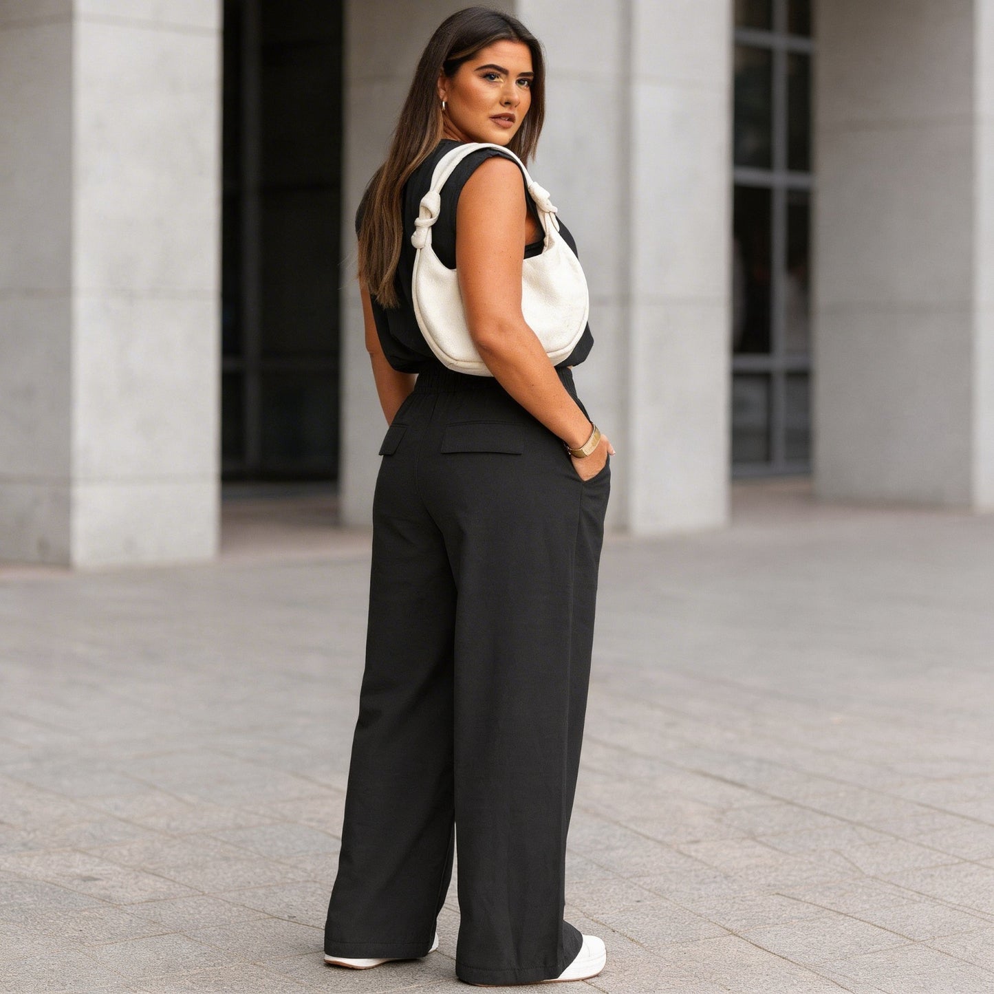 Conjunto Casual de Verano | Top Sin Mangas y Pantalón Ancho con Bolsillos