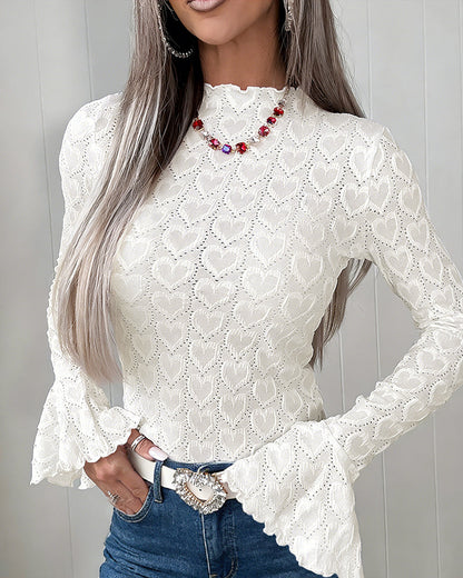 CHICME Blusa para mujer de punto jacquard con diseño de corazón, cuello alto, manga larga con puño acampanado, ajuste entallado, con ribete de volantes y detalles calados