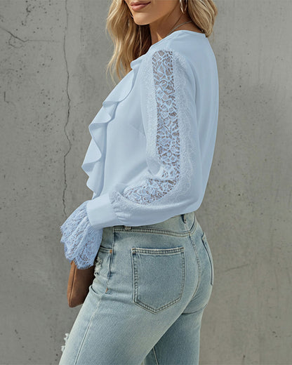 Blusa de botones con escote en V, encaje de pestañas con aplique y volantes