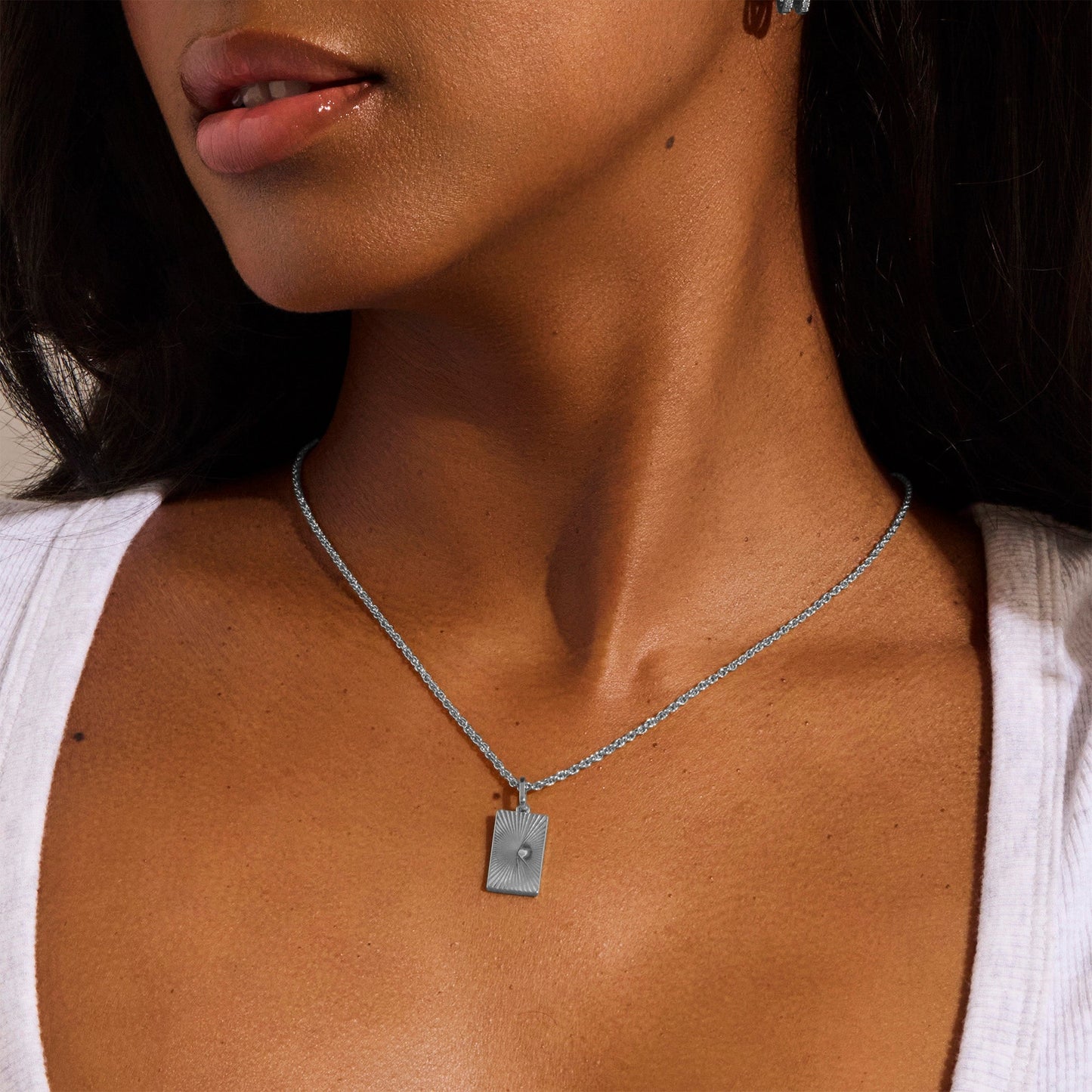 Collar Florencia - Elegancia atemporal en un delicado colgante