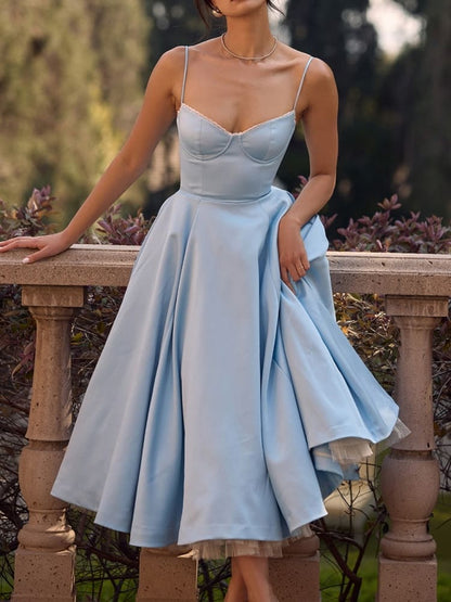 Vestido midi de tul azul Cenicienta - Silueta etérea y elegante