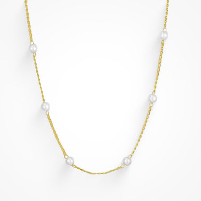 Collar con colgante de chica enamorada - Joyería delicada y romántica
