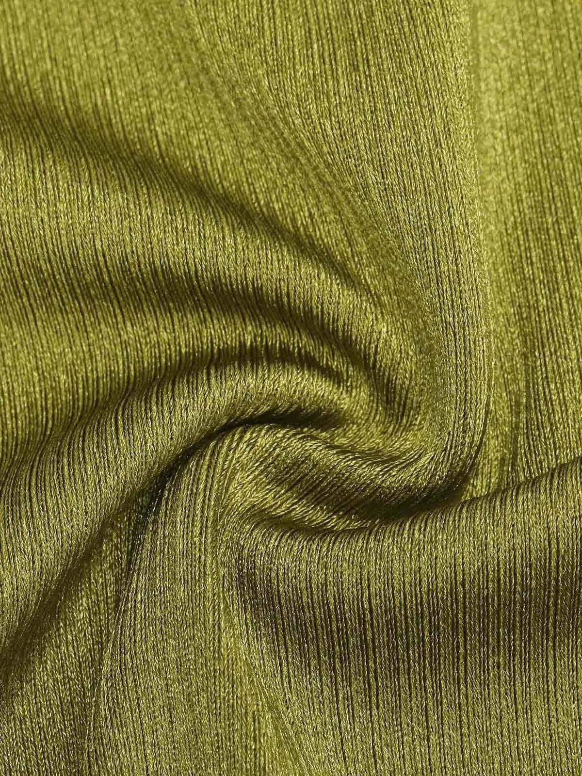 Vestido maxi moldeador de hombros descubiertos, brillante y con frunces