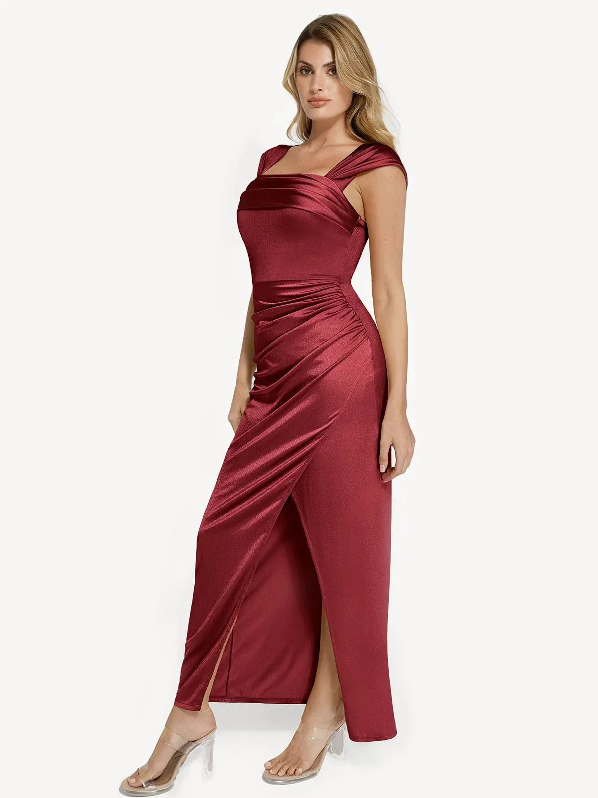 Vestido maxi moldeador de hombros descubiertos, brillante y con frunces