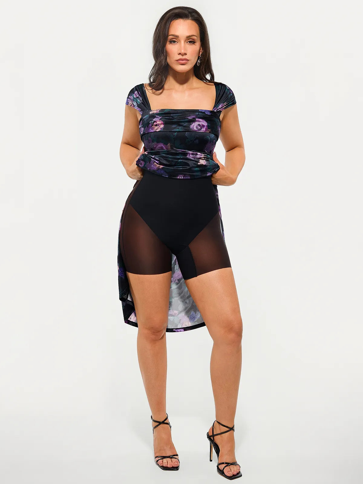 Vestido maxi moldeador de hombros descubiertos, brillante y con frunces