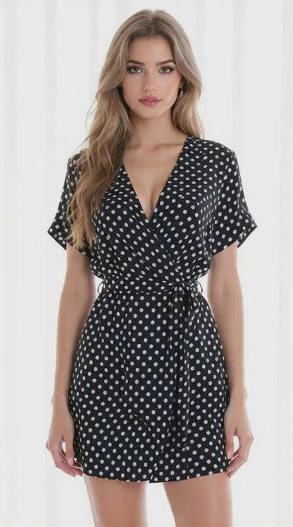 Vestido de lunares con escote V