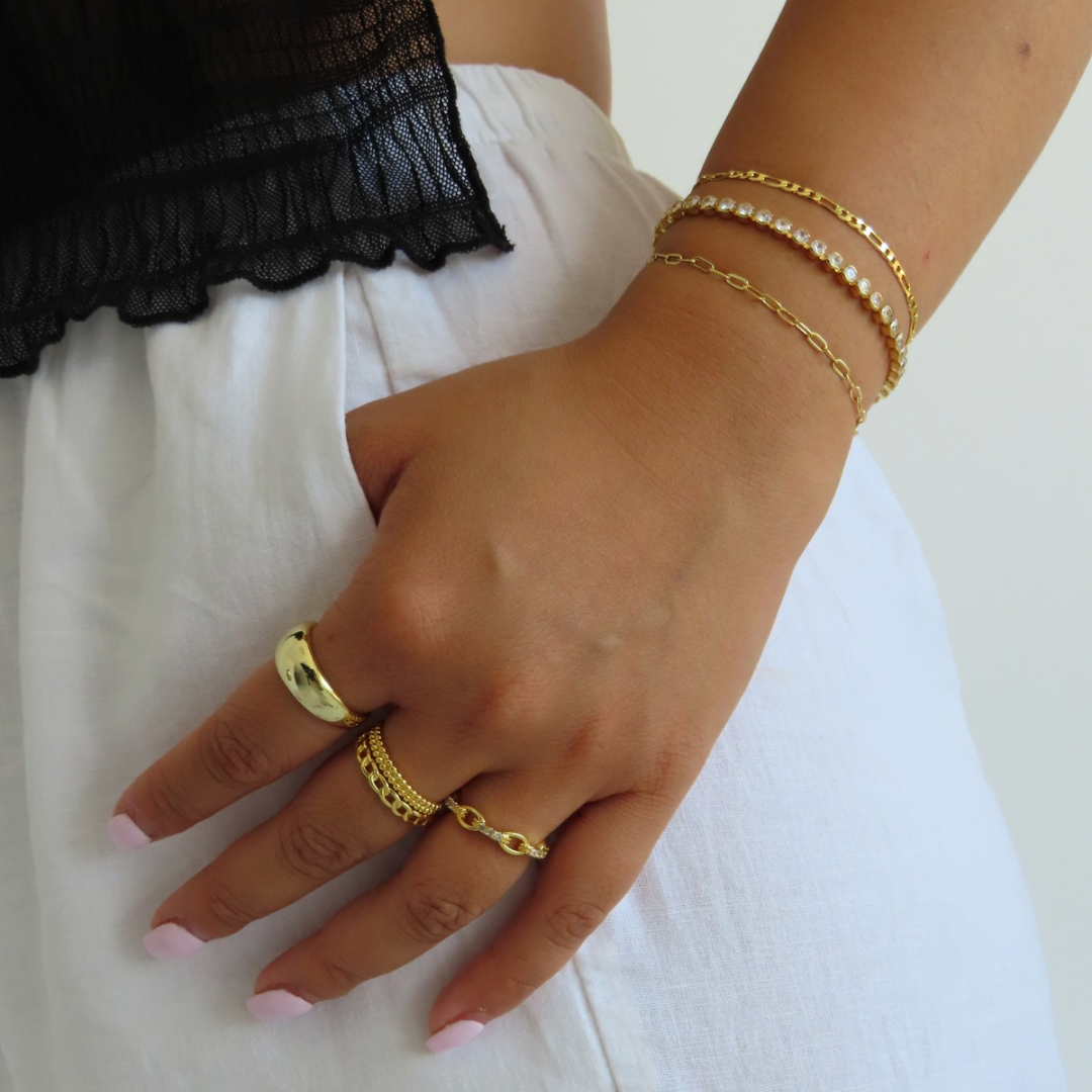 Pulsera de tenis de lujo para mujer adinerada